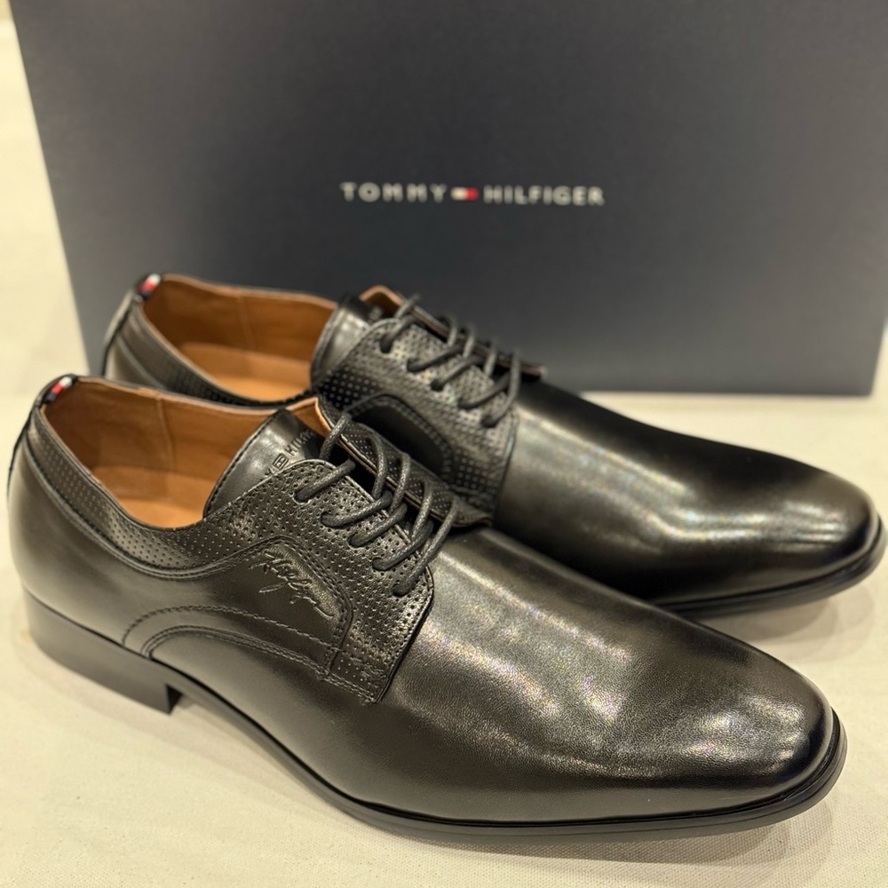 Tommy Hilfiger Men's Dress Shoes Soli Color Black